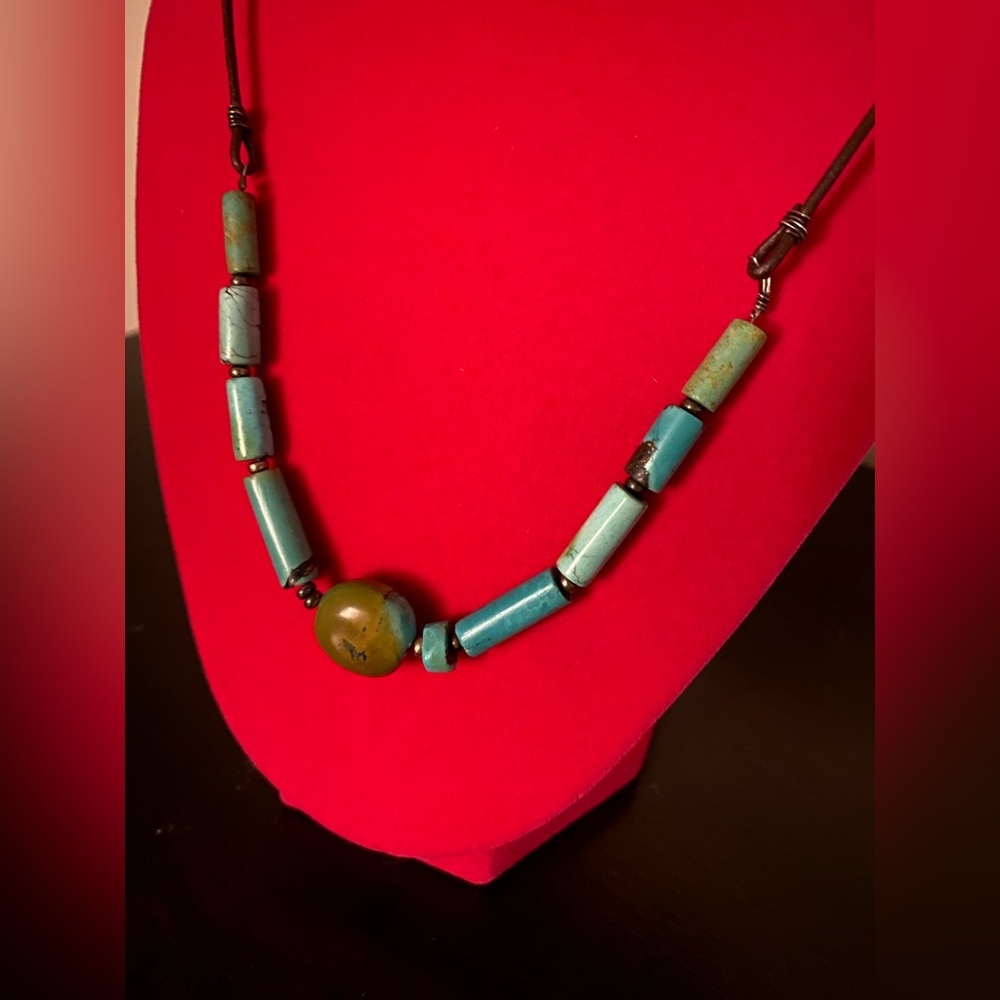 Vintage Turquoise Beaded Necklace | Southwestern Statement Leather Cord Jewelry - Picture 4 of 5